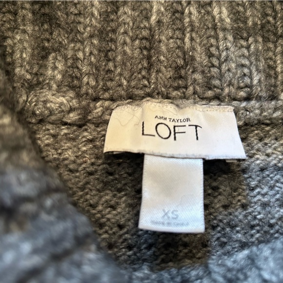 Ann Taylor Loft grey cowl neck sweater - Picture 5 of 8